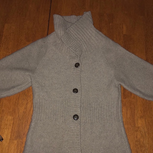 Kenneth Cole cardigan (L) - Picture 9 of 9